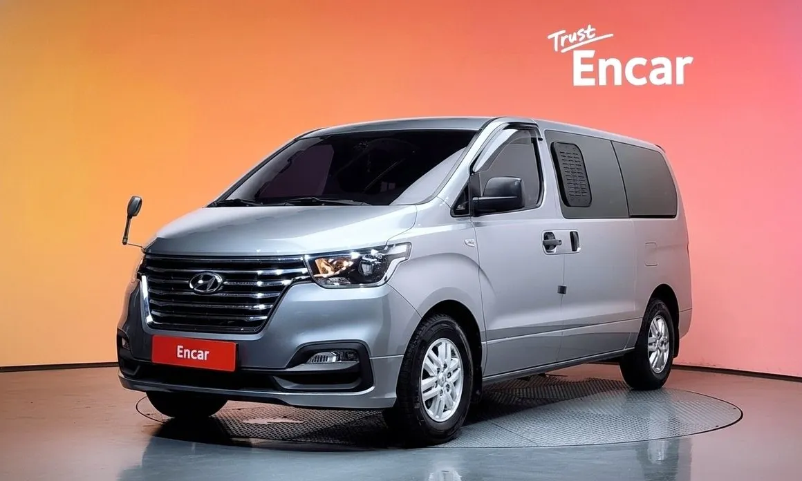 Hyundai Starex 2019