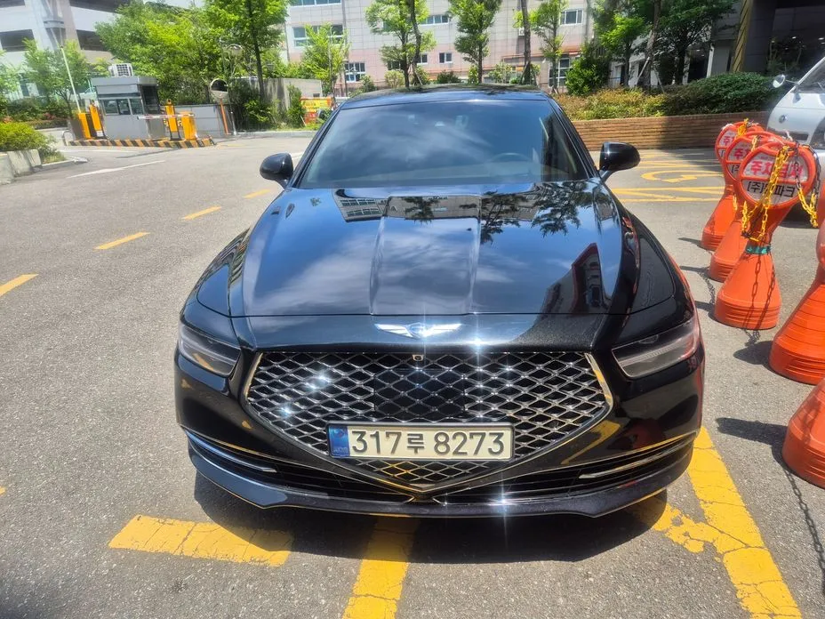 Genesis G90 2021