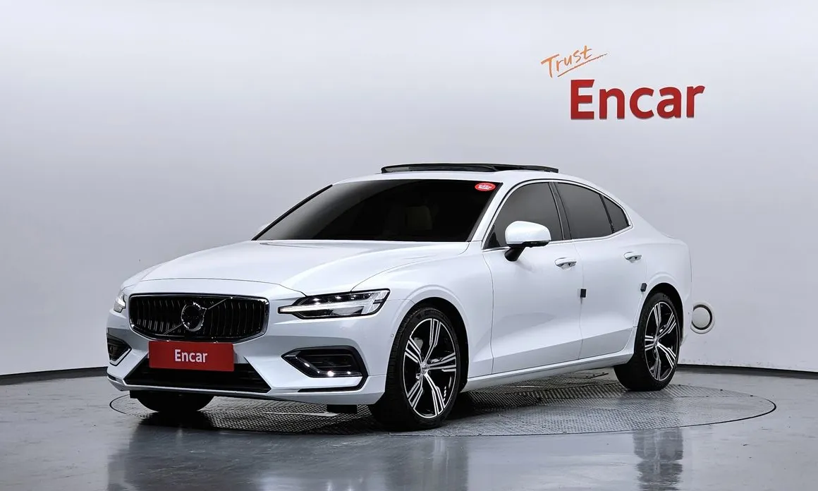 Volvo S60 2022