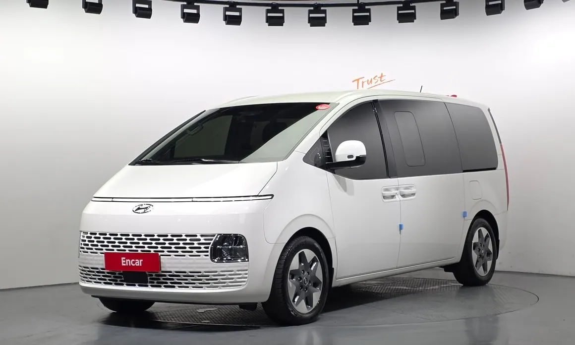 Hyundai Staria 2022