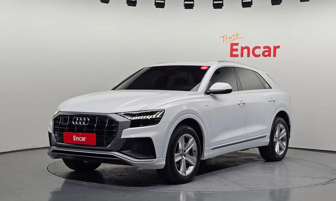 Audi Q8 2020