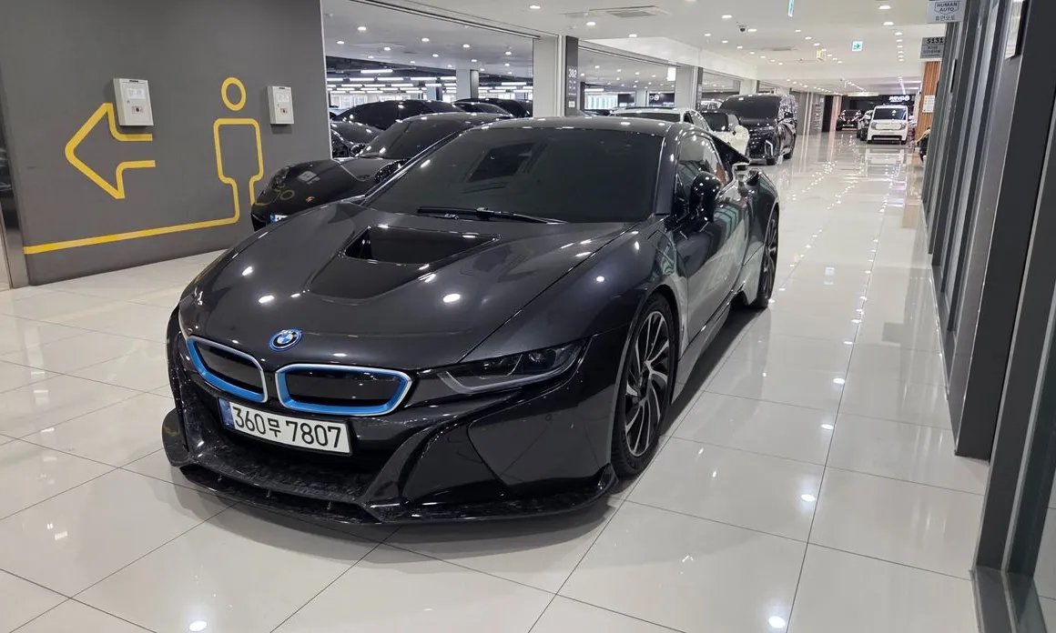BMW i8 2016