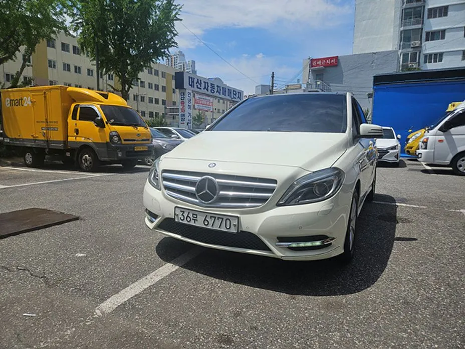 Mercedes-Benz B-Class 2015