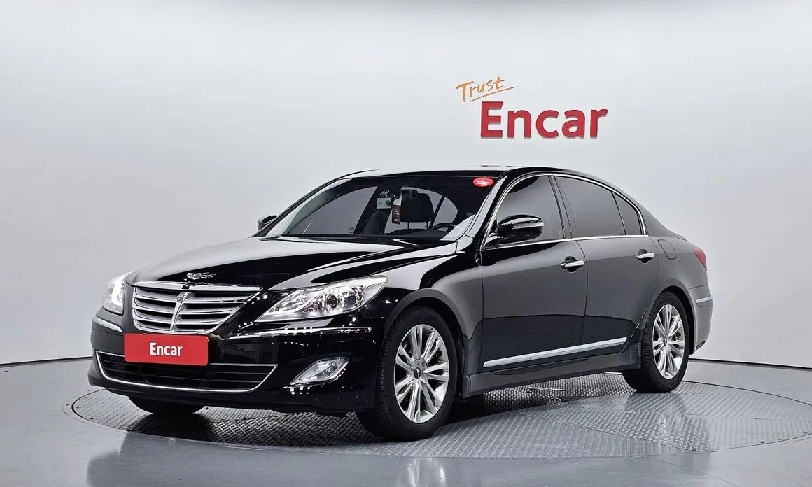 Hyundai Genesis 2012