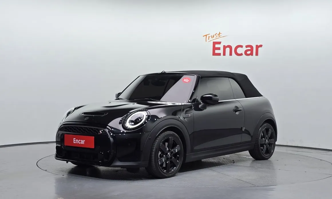 Mini Cooper Convertible 2023
