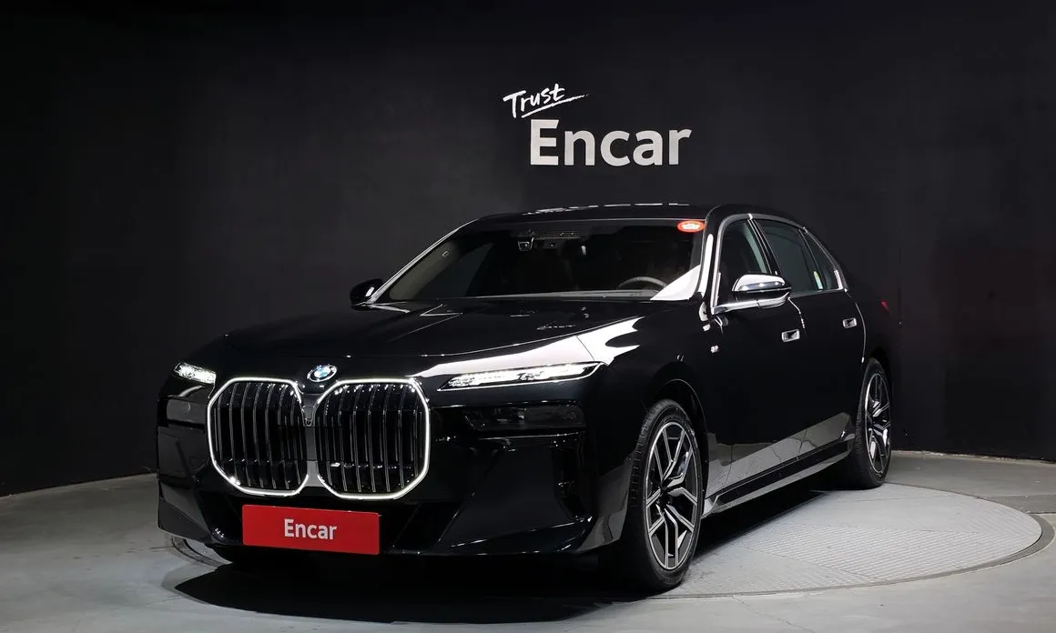BMW 7-Series 2025