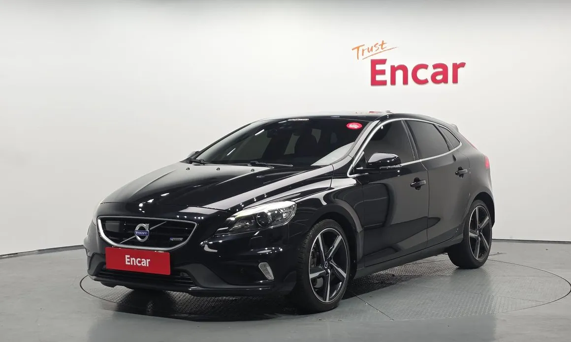 Volvo V40 2015