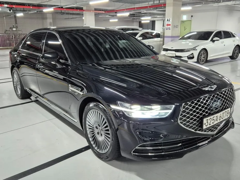 Genesis G90 2020