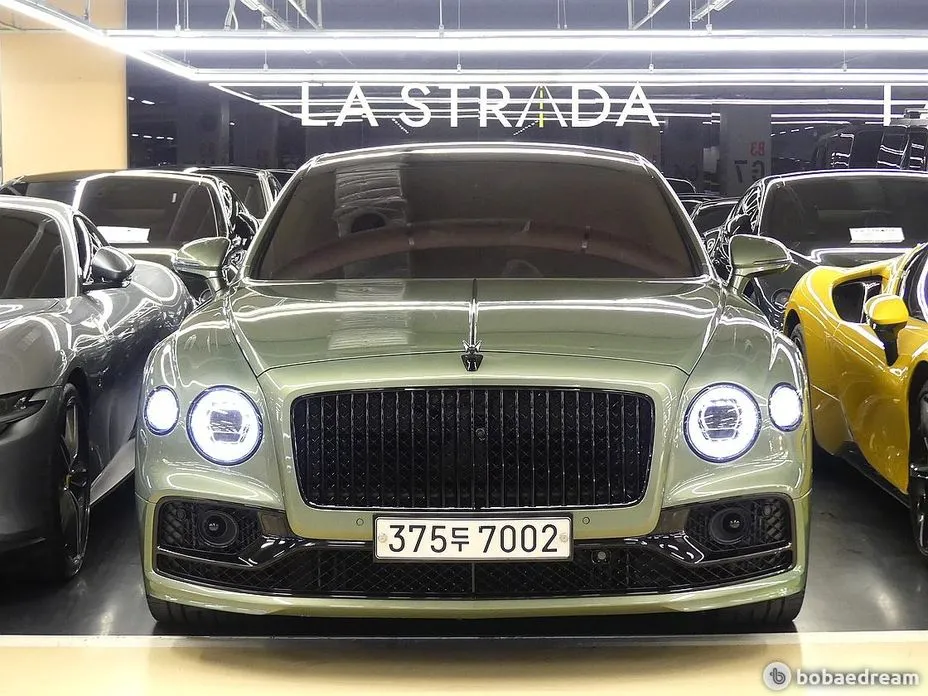 Bentley Flying Spur 2022