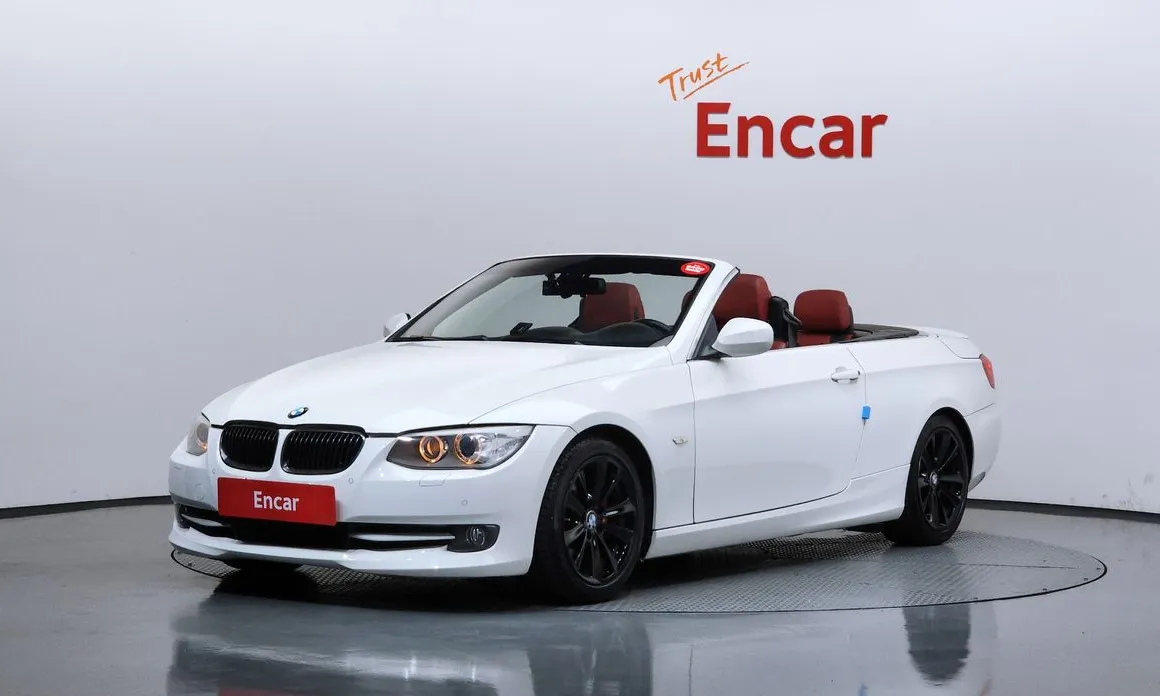 BMW 3-Series 2011