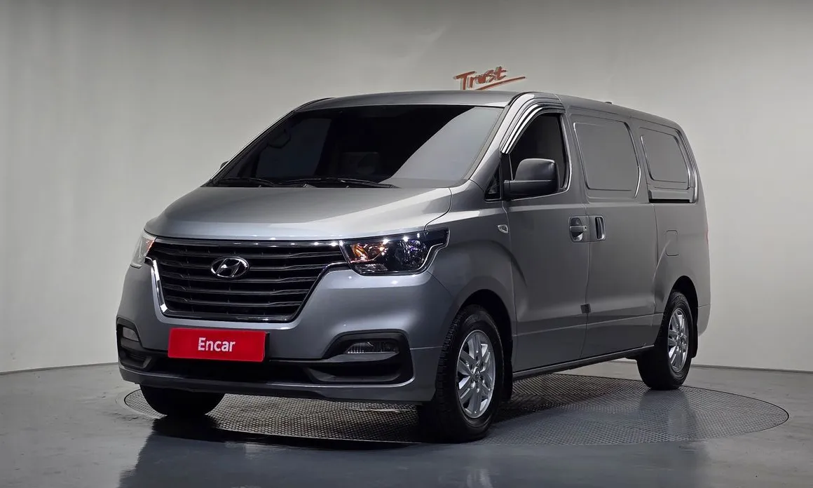 Hyundai Starex 2019