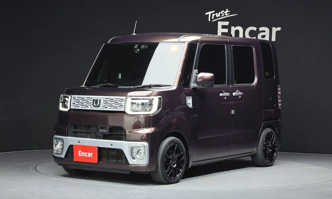 Daihatsu WAKE 2014