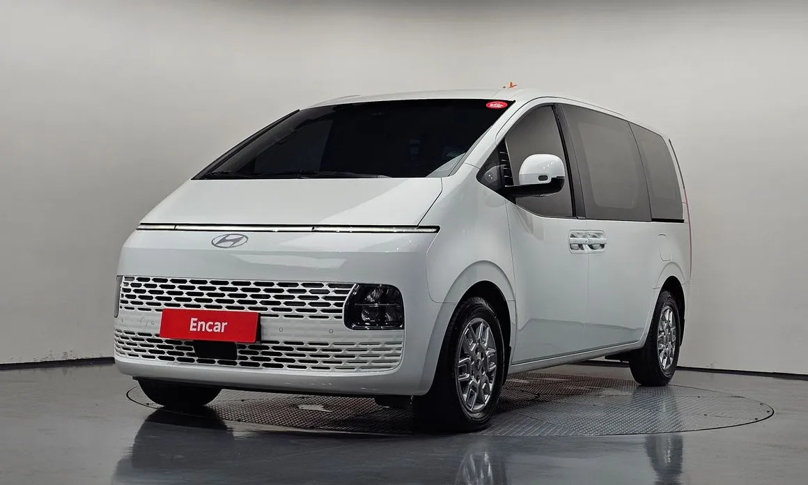 Hyundai Staria 2025