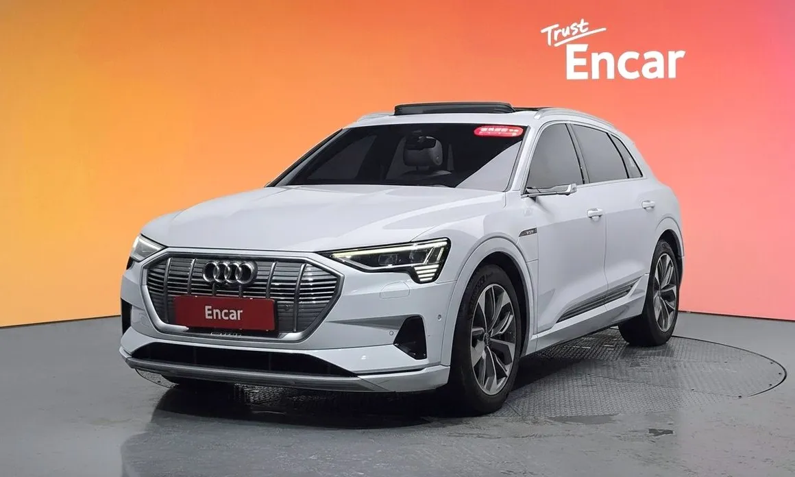 Audi e-tron 2022
