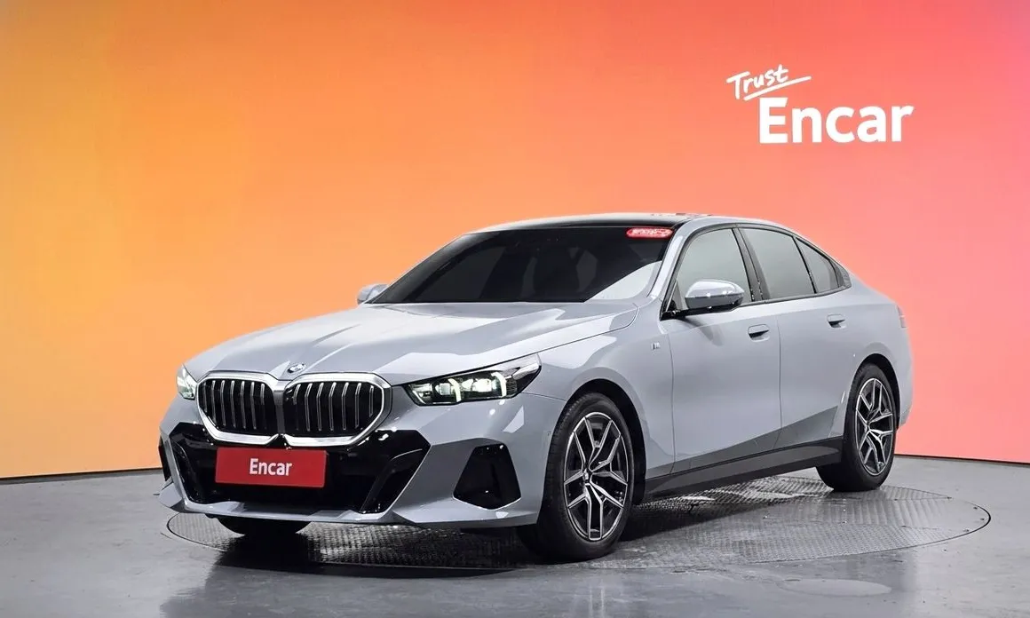 BMW 5-Series 2025