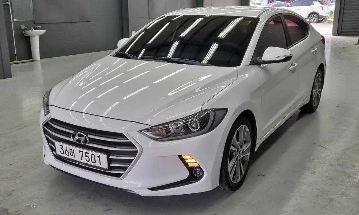 Hyundai AVANTE 2018