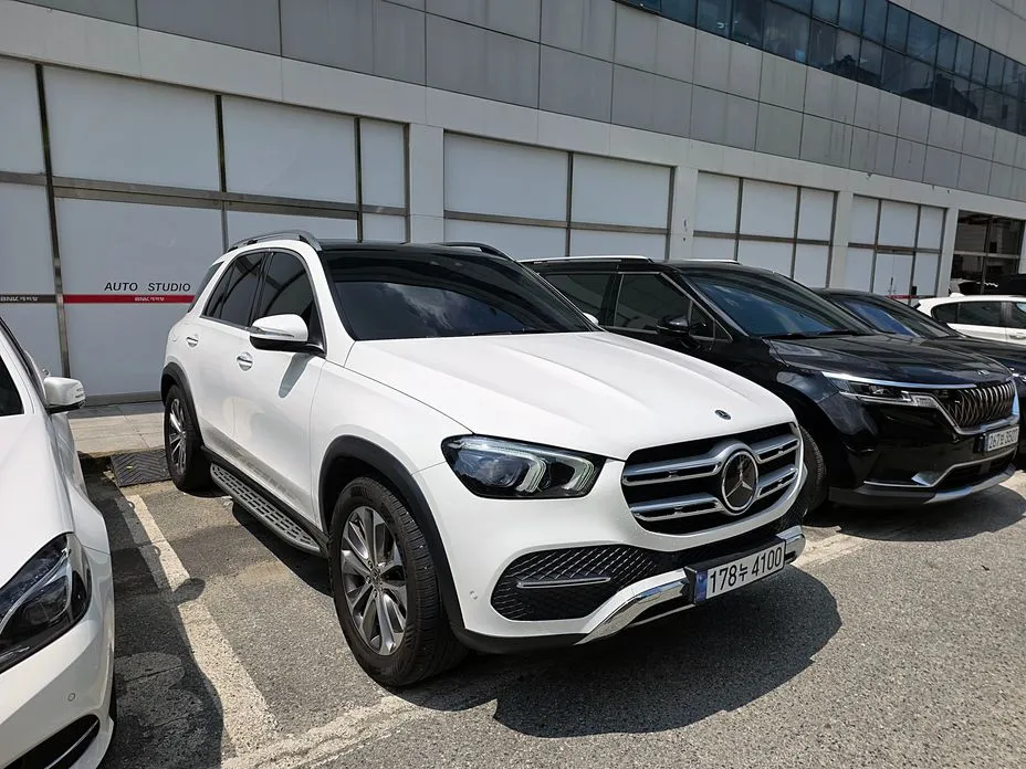 Mercedes-Benz GLE-Class 2021