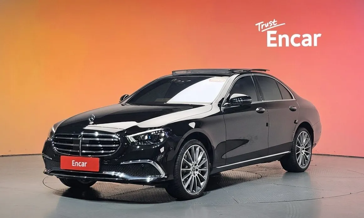 Mercedes-Benz E-Class 2023