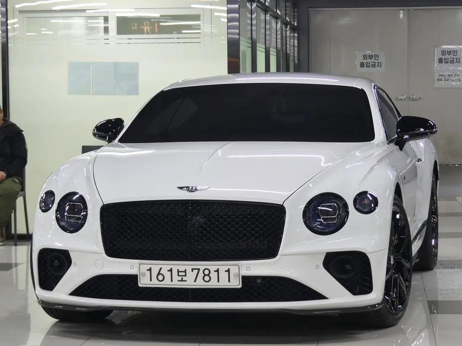 Bentley Continental 2023