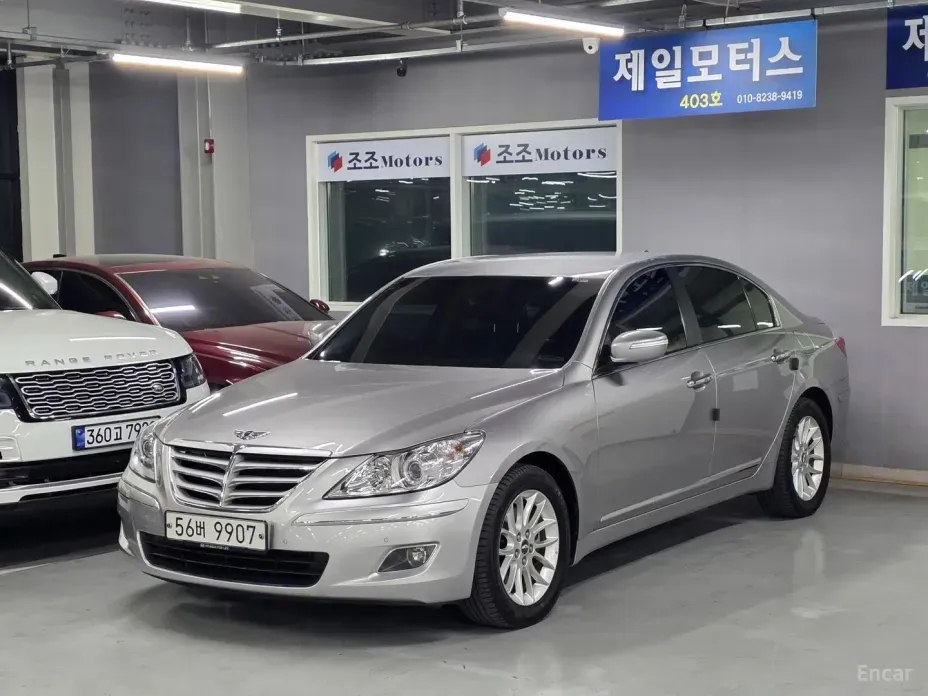 Hyundai Genesis 2011