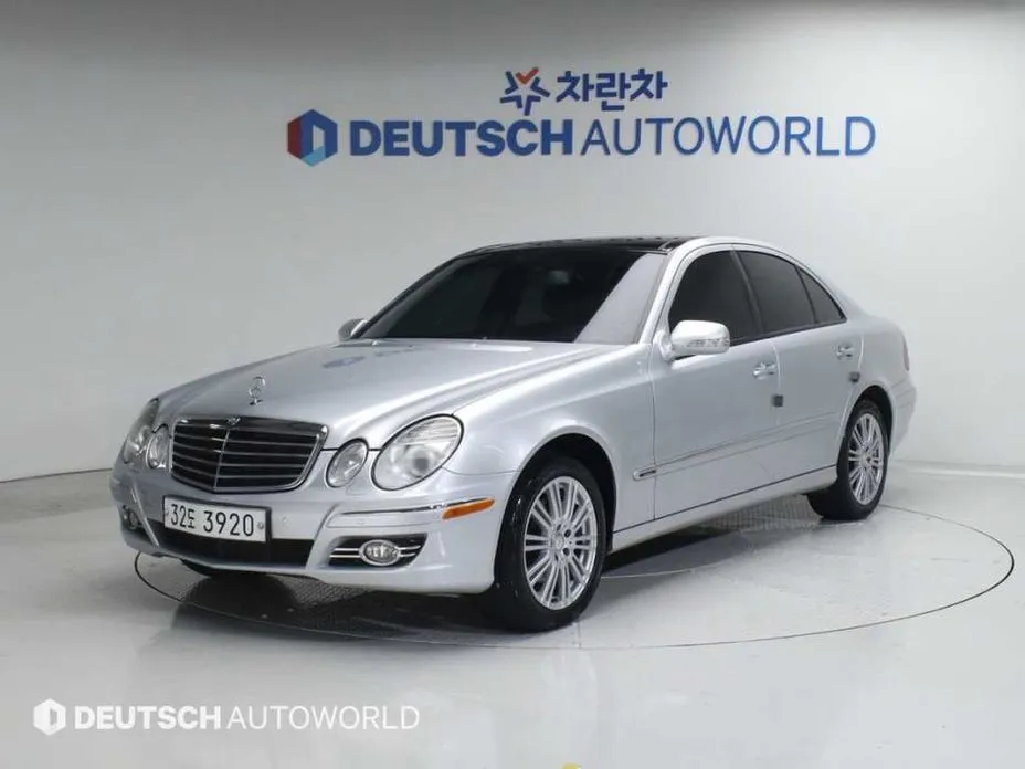 Mercedes-Benz E-Class 2009