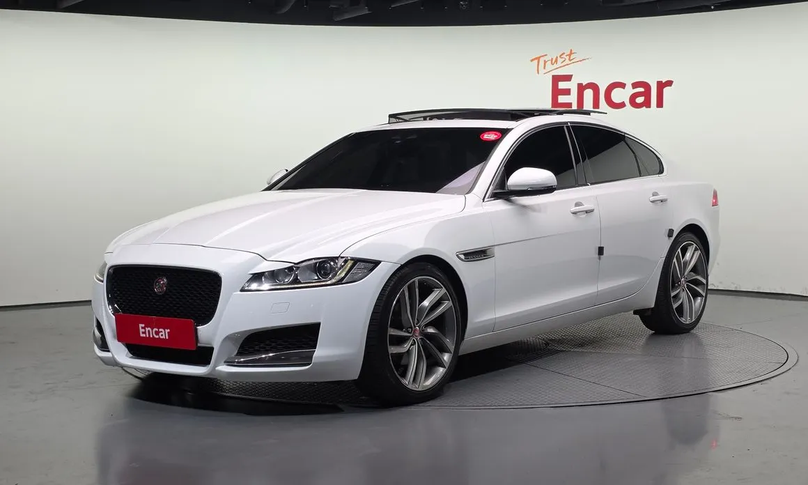 Jaguar XF 2017