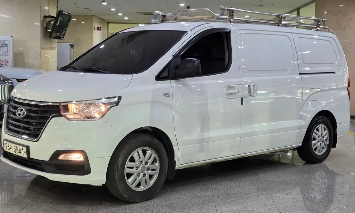 Hyundai Starex 2021