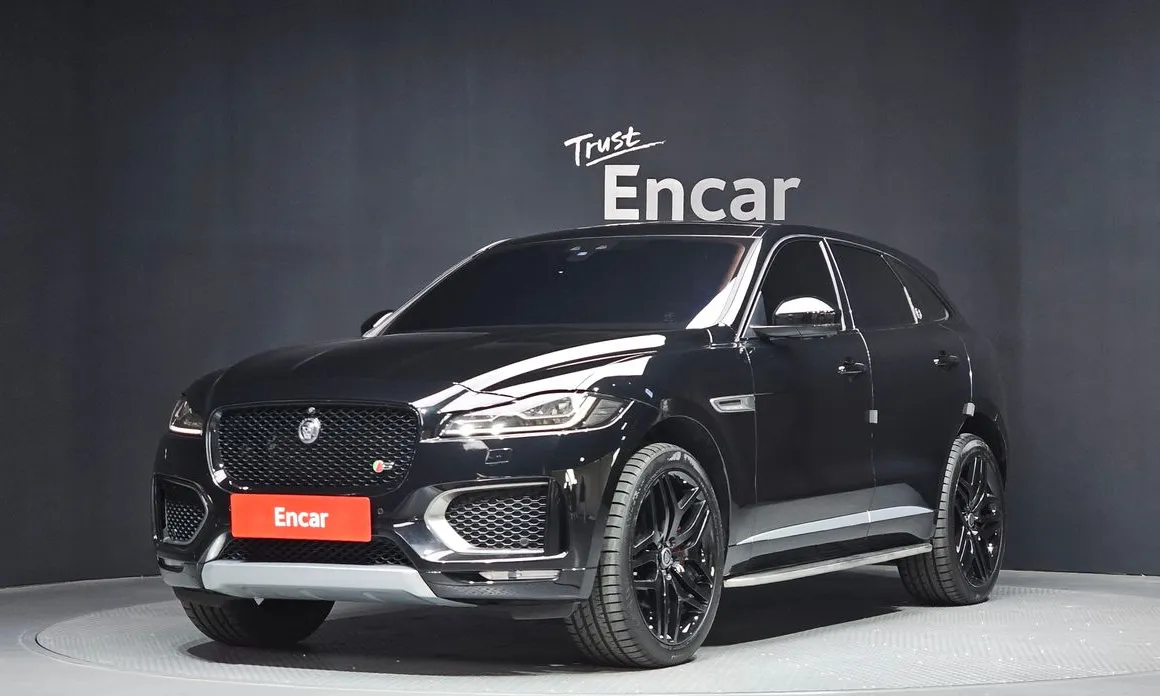 Jaguar F-PACE 2017