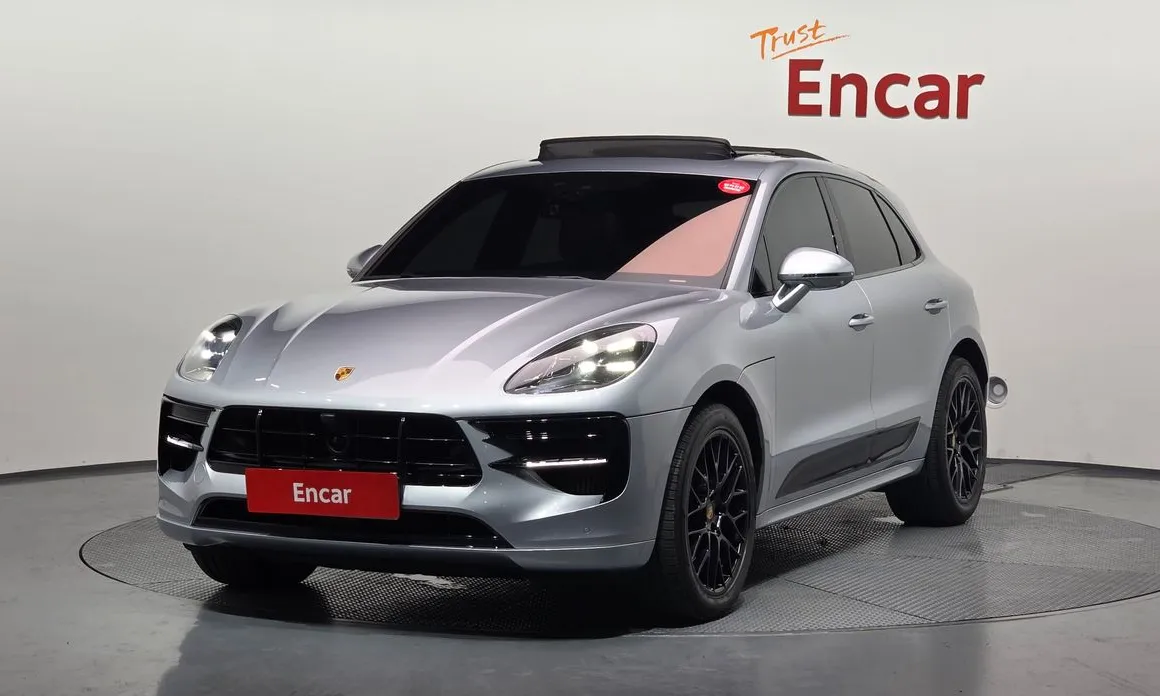 Porsche Macan 2021