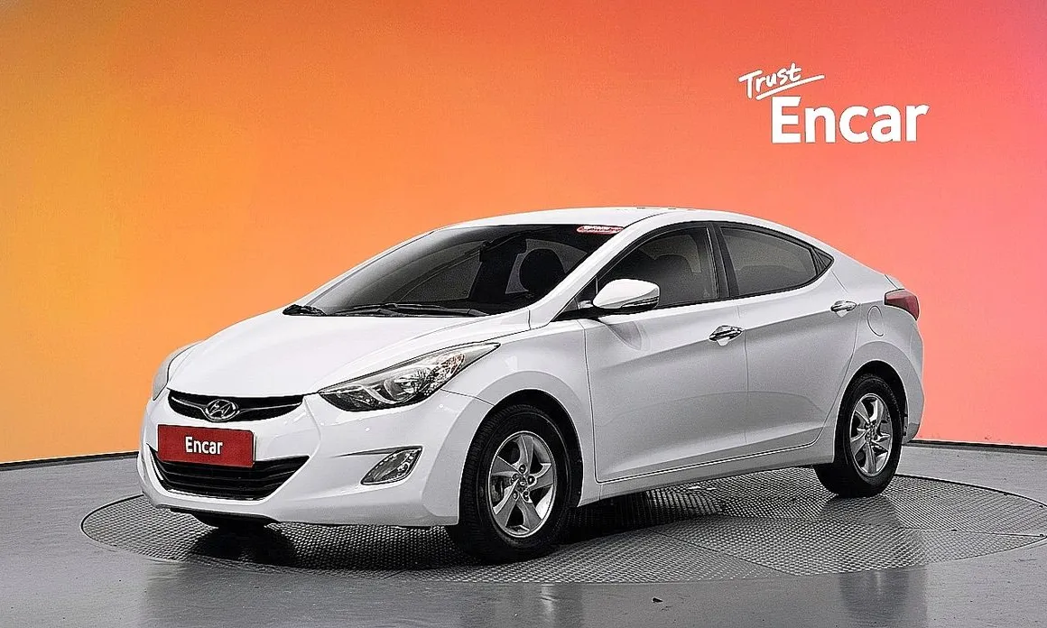 Hyundai AVANTE 2013