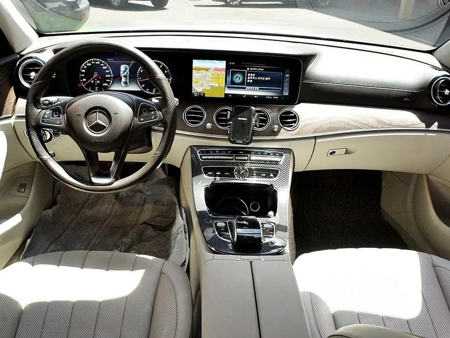 Mercedes-Benz E-Class 2017