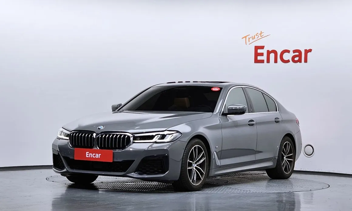 BMW 5-Series 2022