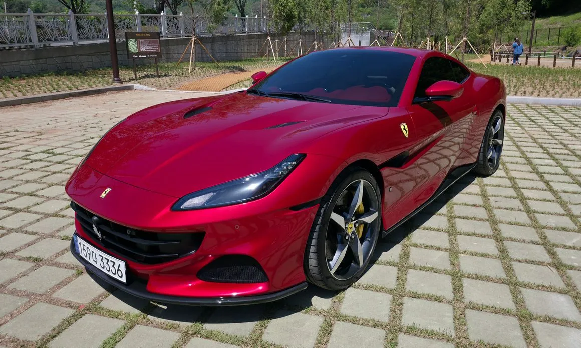 Ferrari Portofino 2023