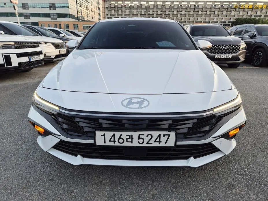 Hyundai AVANTE 2024