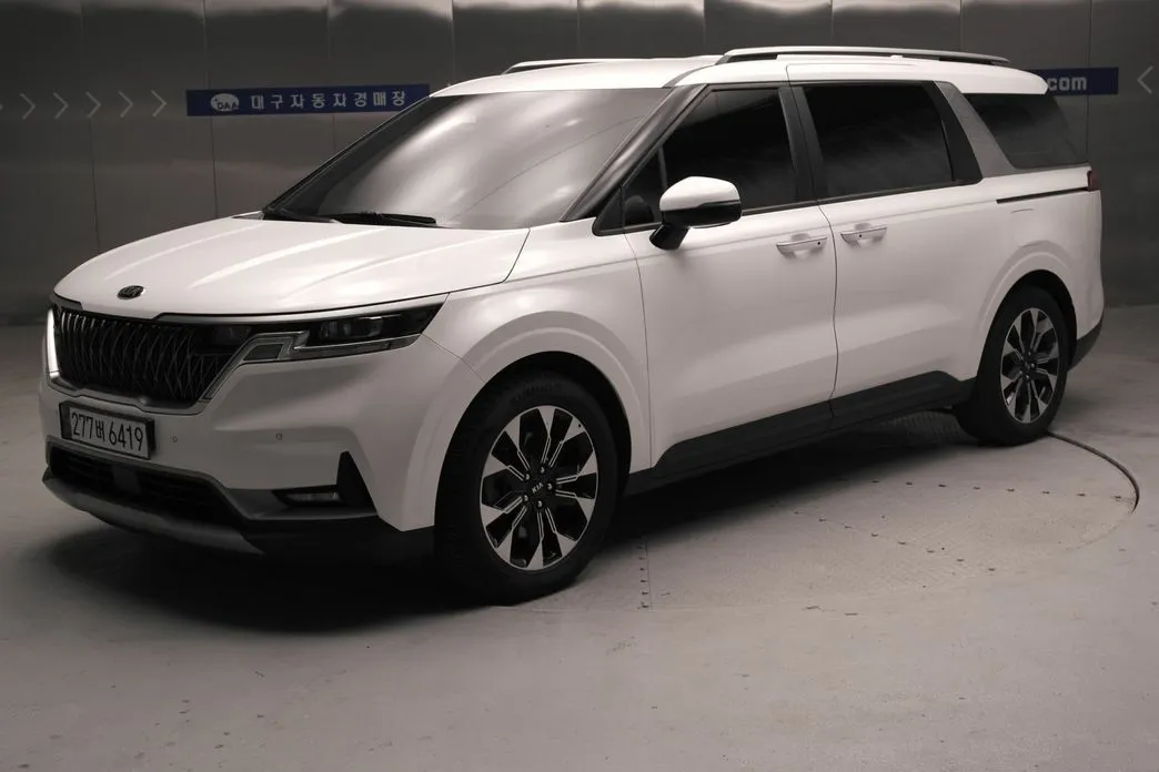 Kia Canival 2021