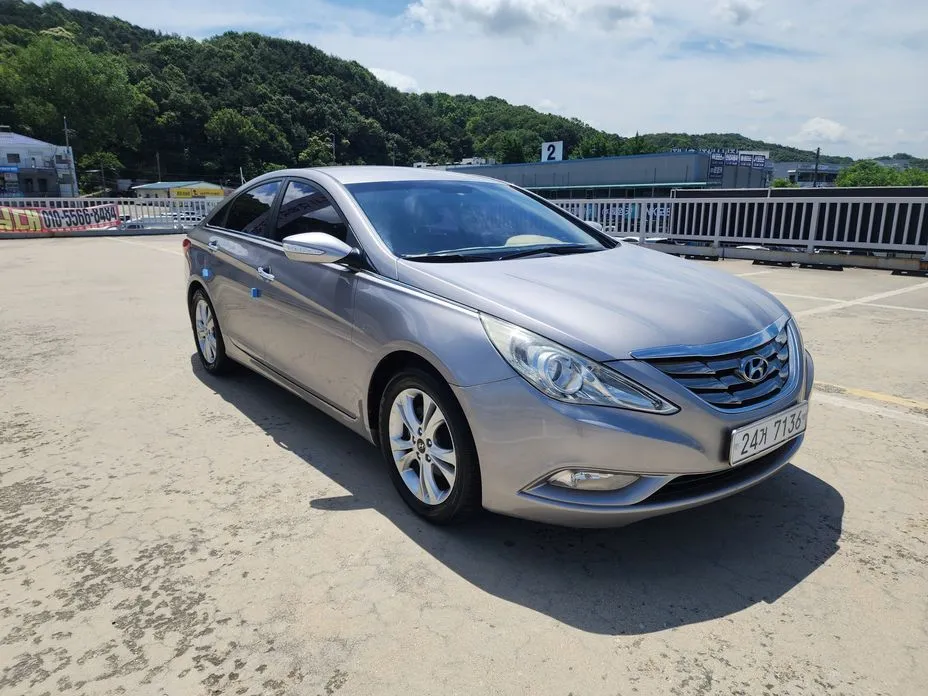 Hyundai Sonata 2010