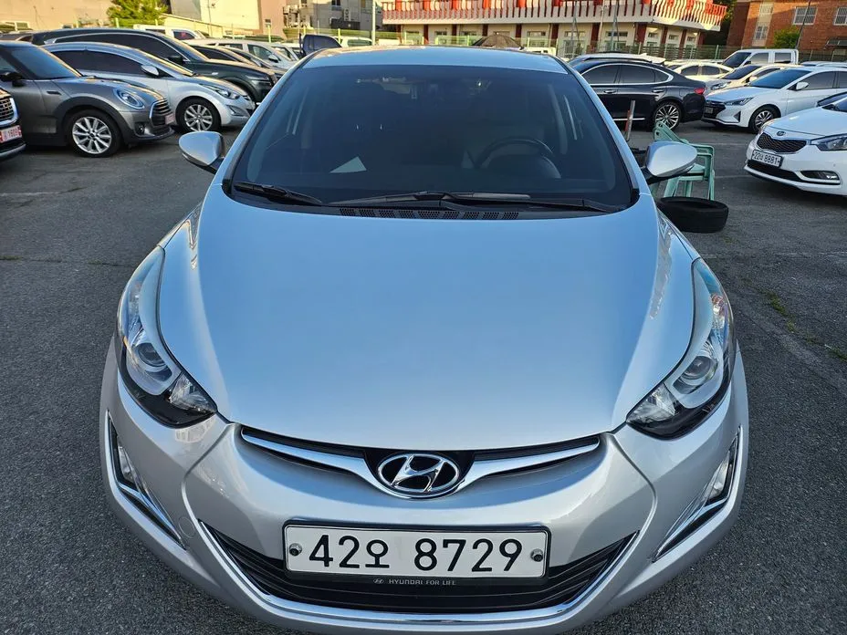 Hyundai AVANTE 2015