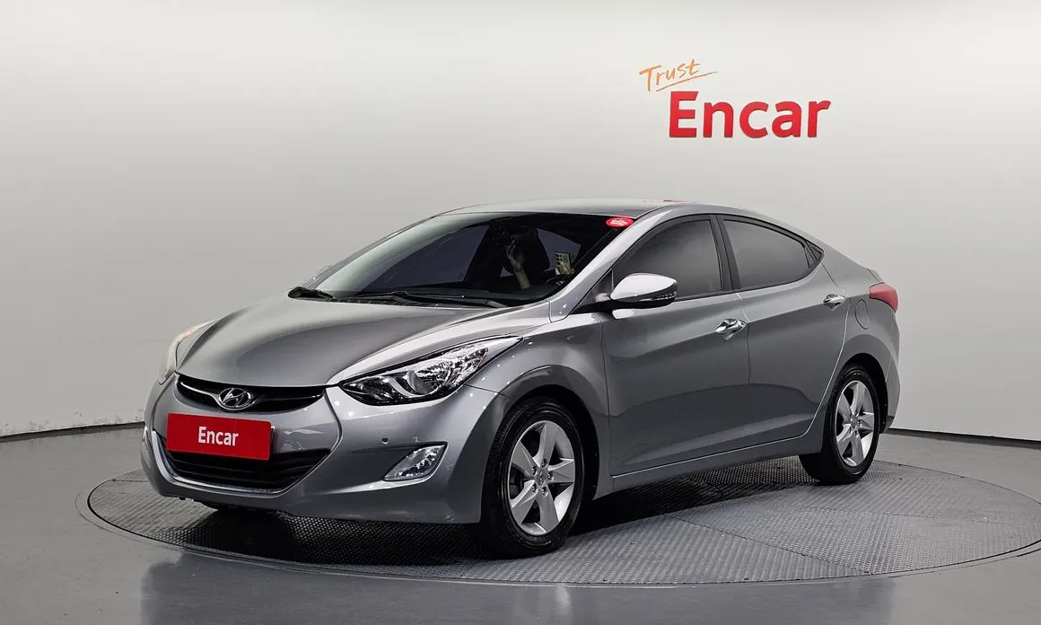 Hyundai AVANTE 2013