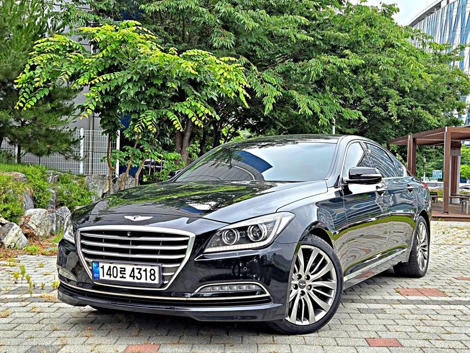 Hyundai Genesis 2014
