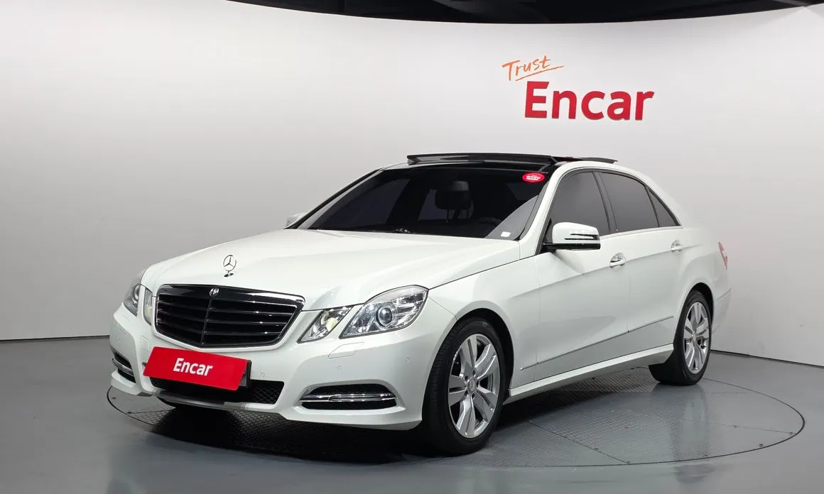 Mercedes-Benz E-Class 2011