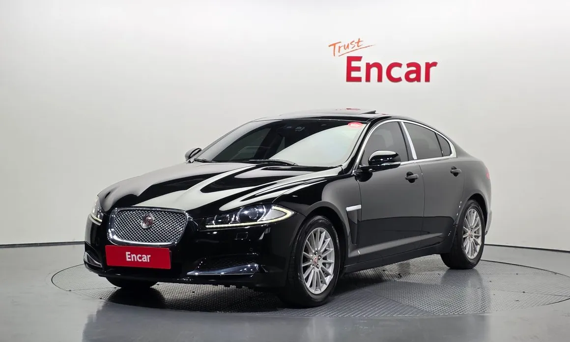 Jaguar XF 2015