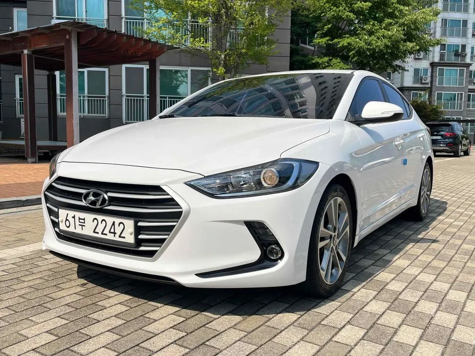 Hyundai AVANTE 2018