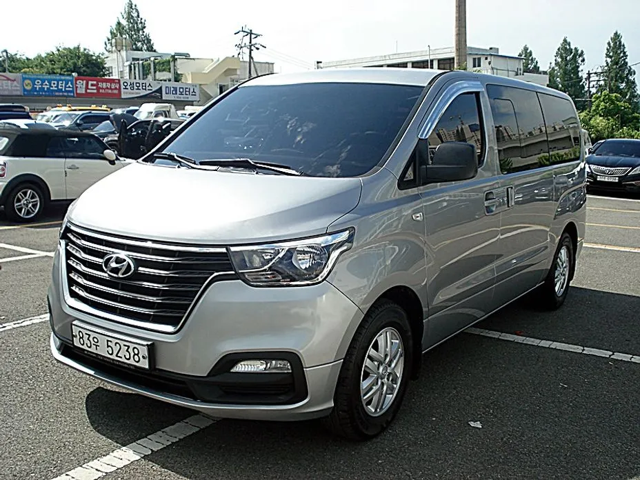 Hyundai Starex 2018