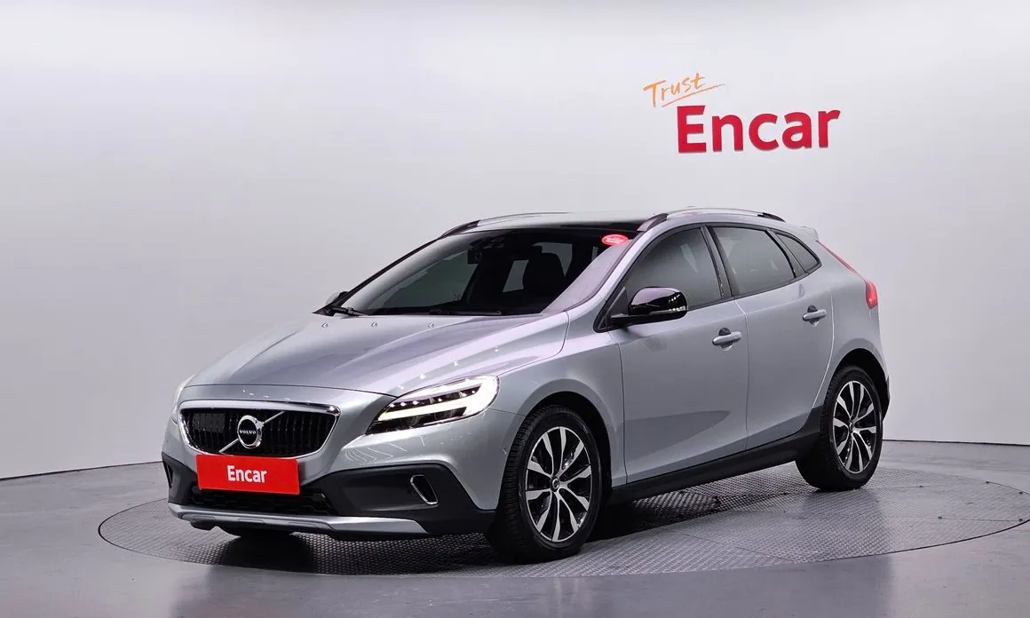 Volvo V40 2019