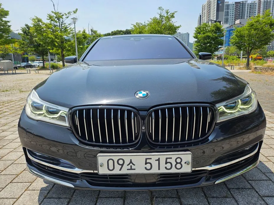 BMW 7-Series 2016