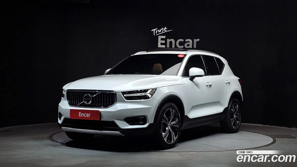 Volvo XC40 2021