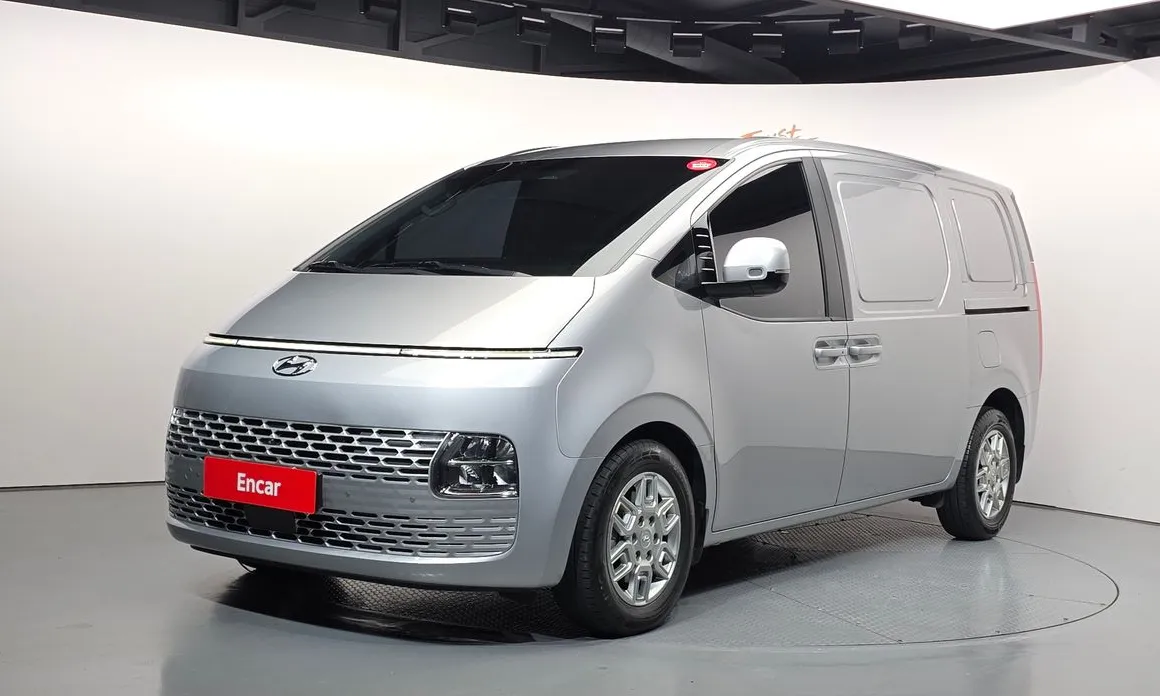 Hyundai Staria 2024