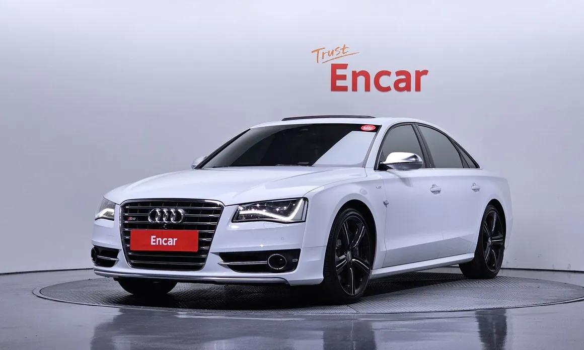 Audi S8 2014