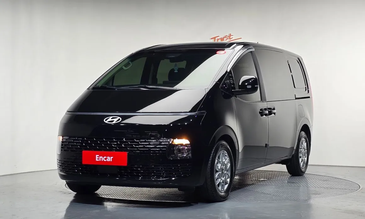 Hyundai Staria 2025