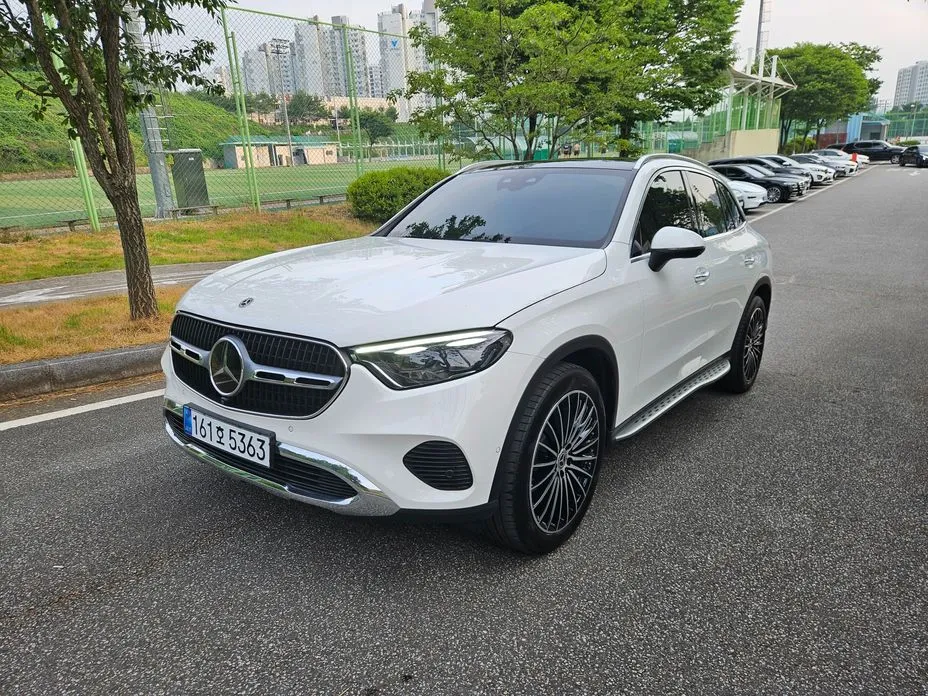 Mercedes-Benz GLC-Class 2025